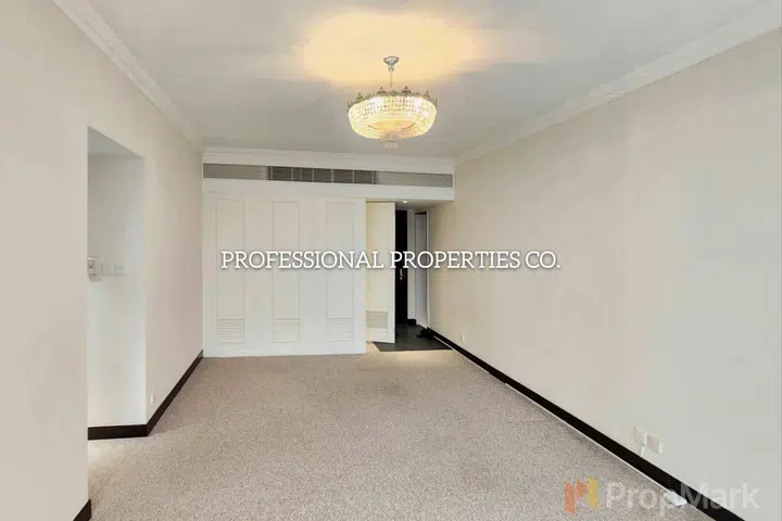 Convention Plaza Apartments - Photo