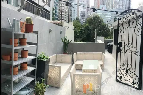 16-18 Queen's Road West - Photo 2