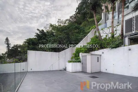 The Beachfront - Photo 3