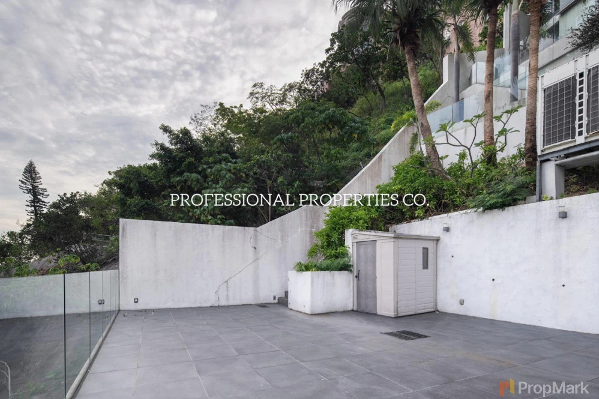 The Beachfront - Photo 3