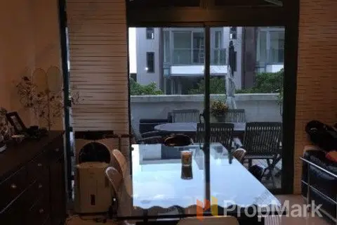 Stanford Villa - Photo 3