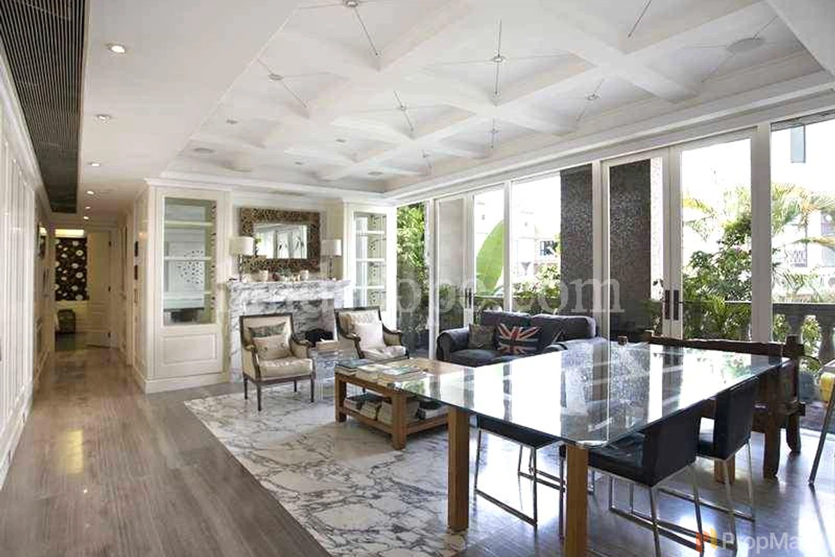 Consort Garden - Photo 1