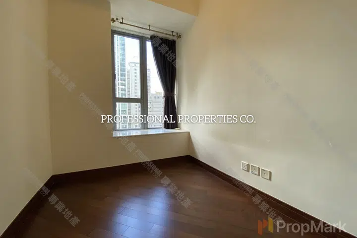 One Pacific Heights - Photo 2