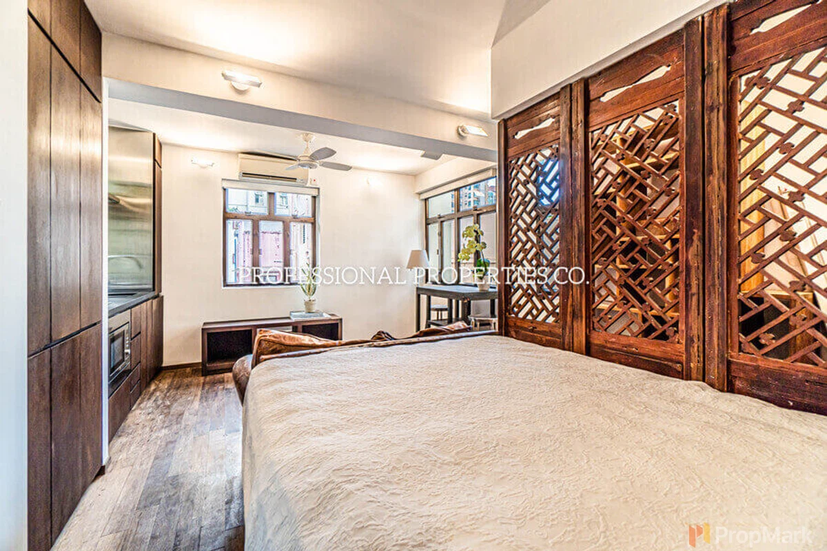 Silver Jubilee Mansion - Photo 8