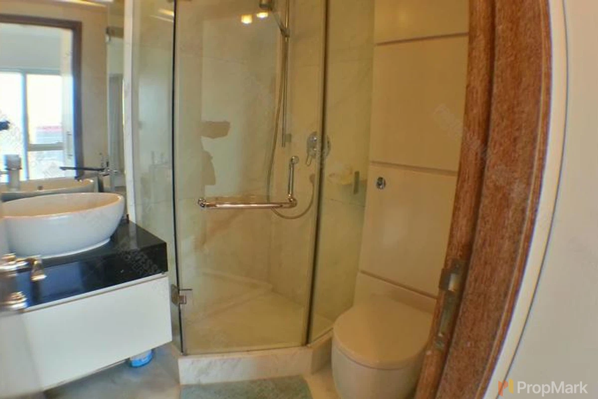 CentreStage - Photo 10