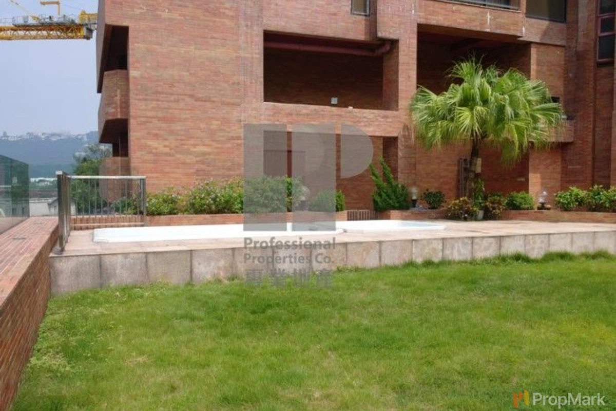 The Somerset - Photo 30