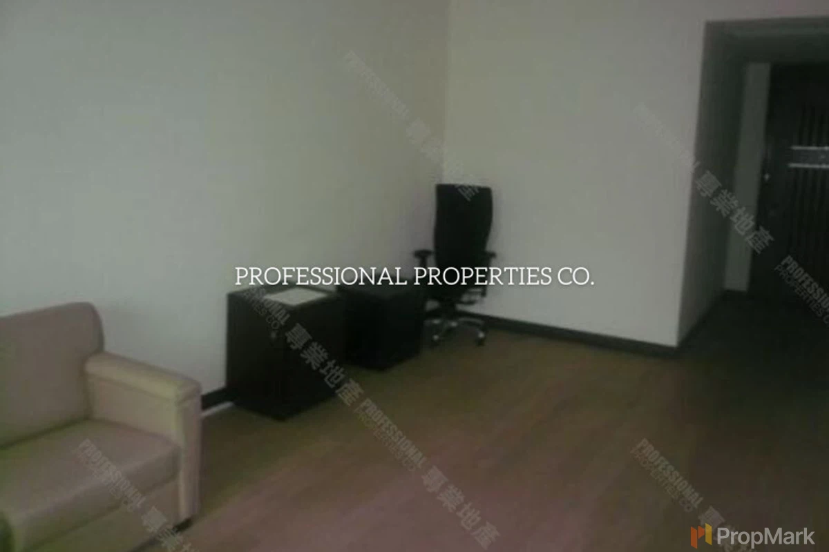 The Legend - Photo 7