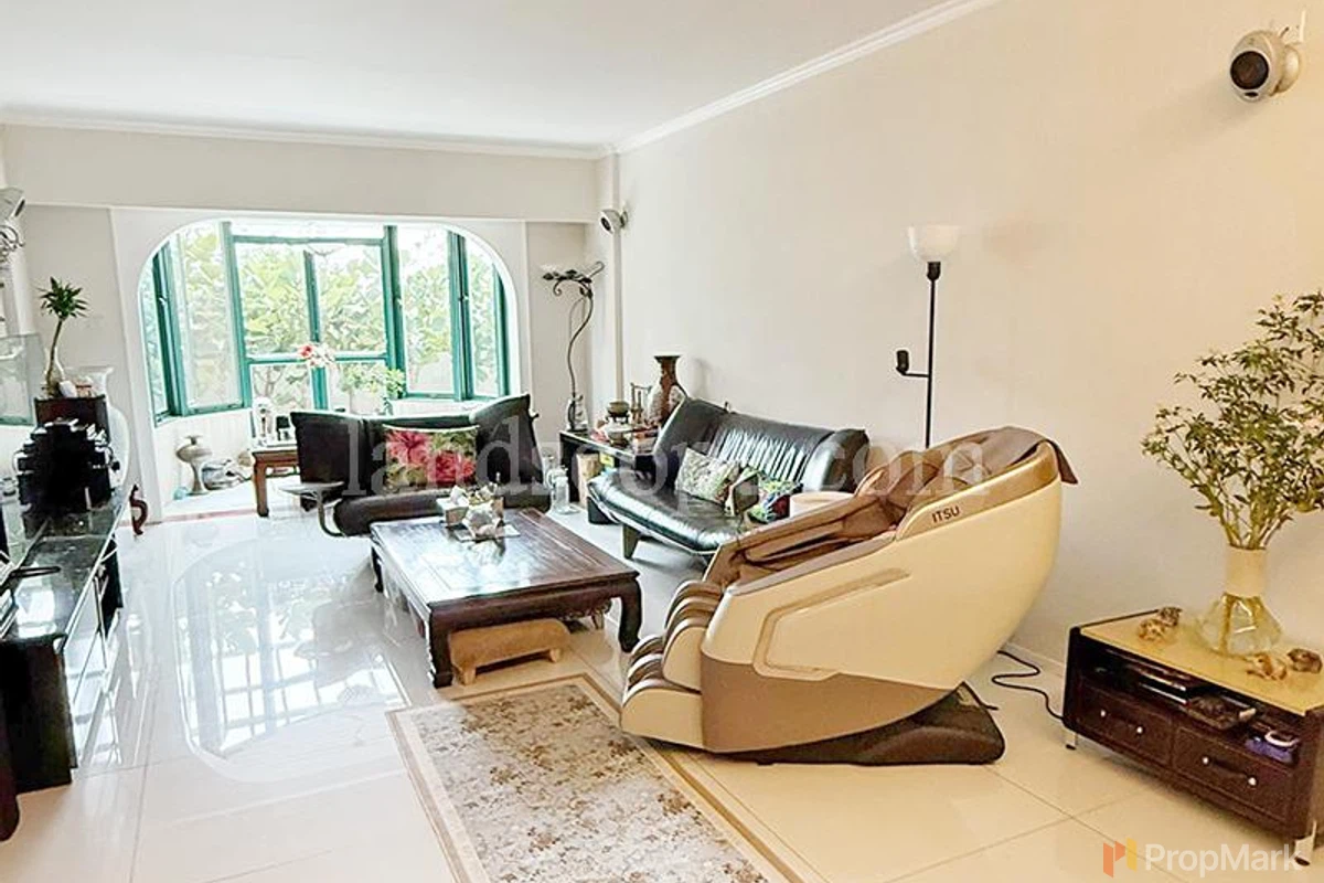 Wah Fung Mansion - Photo 1