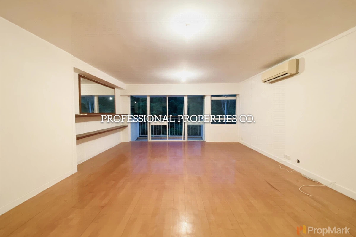 Unicorn Gardens - Photo 6