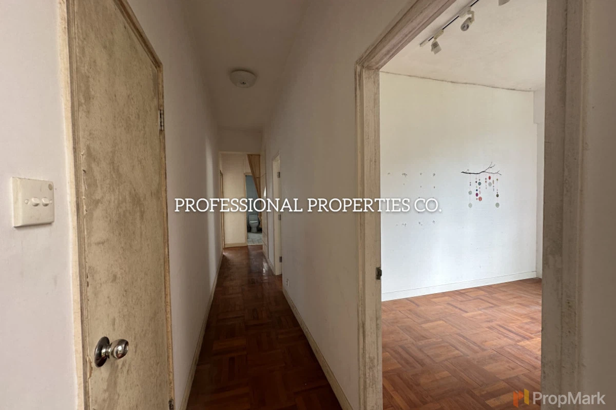 Ridge Court - Photo 3