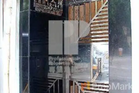 Friendship Court - Photo 2