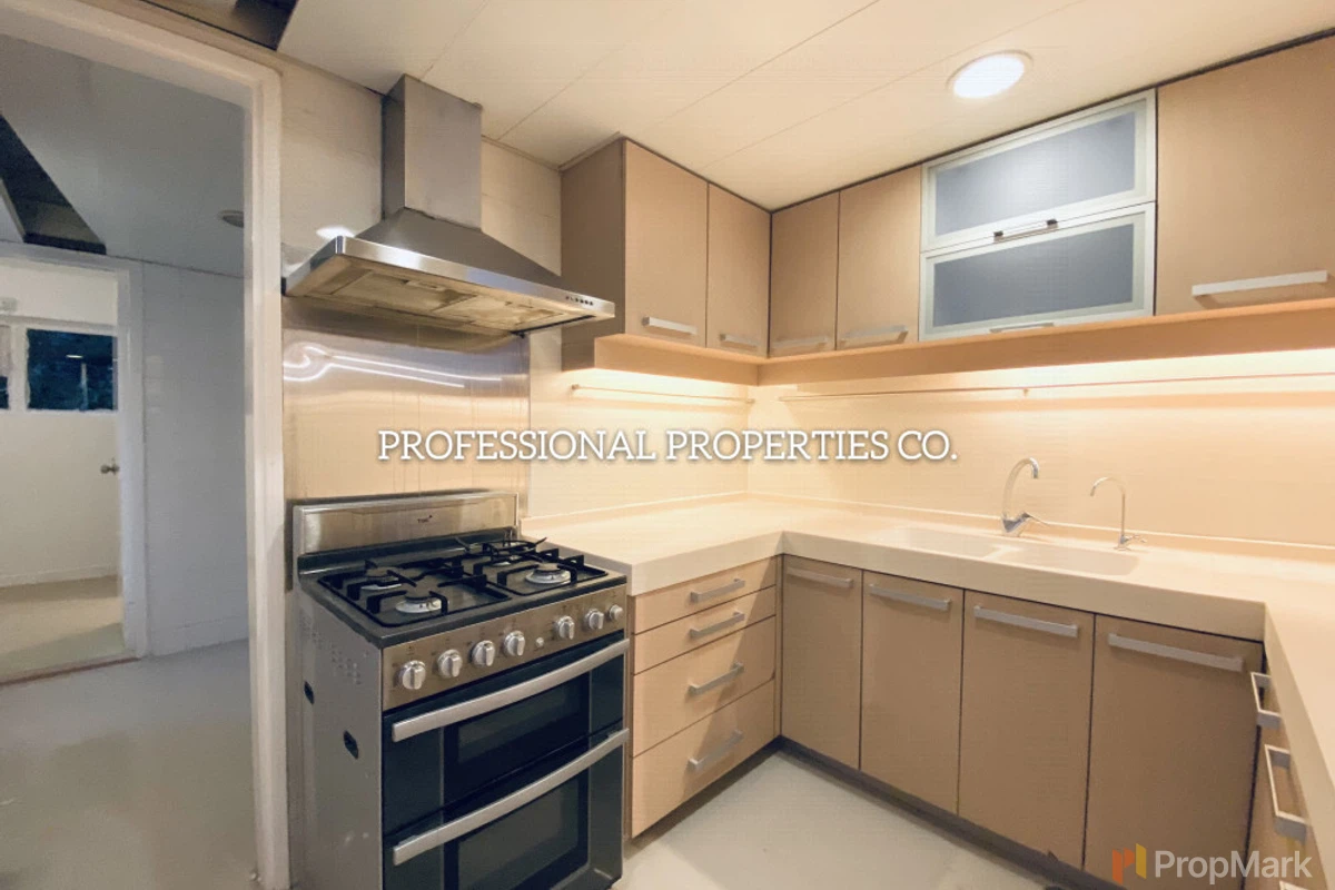 Unicorn Gardens - Photo 15