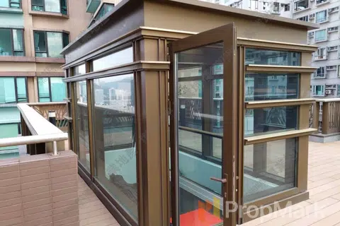 Castle One By V - Photo