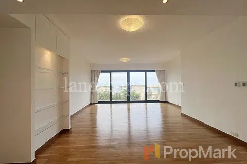 Undercliff - Photo 3