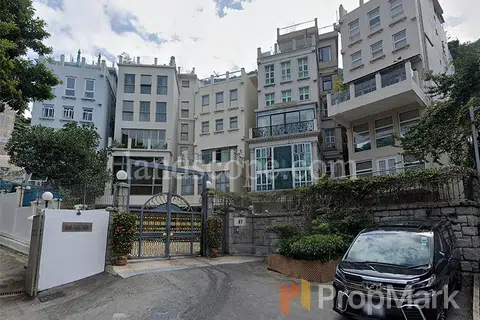 Falcon Lodge - Photo