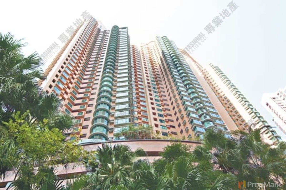 Hillsborough Court - Photo 1