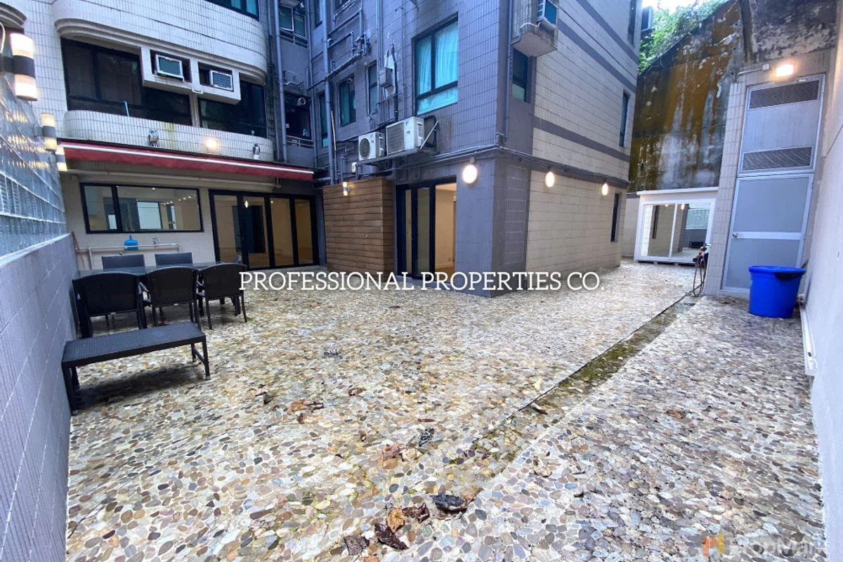 Broom Garden - Photo 11