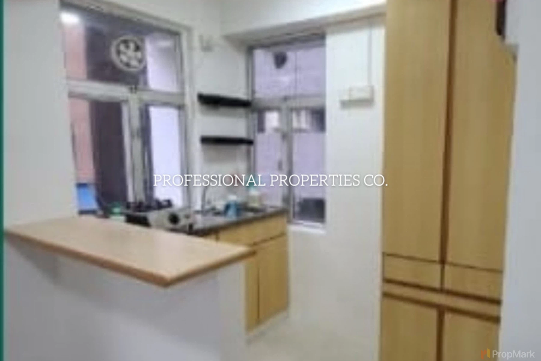 Ying Pont Building - Photo 5
