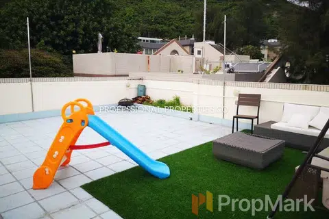 Stanford Villa - Photo 2