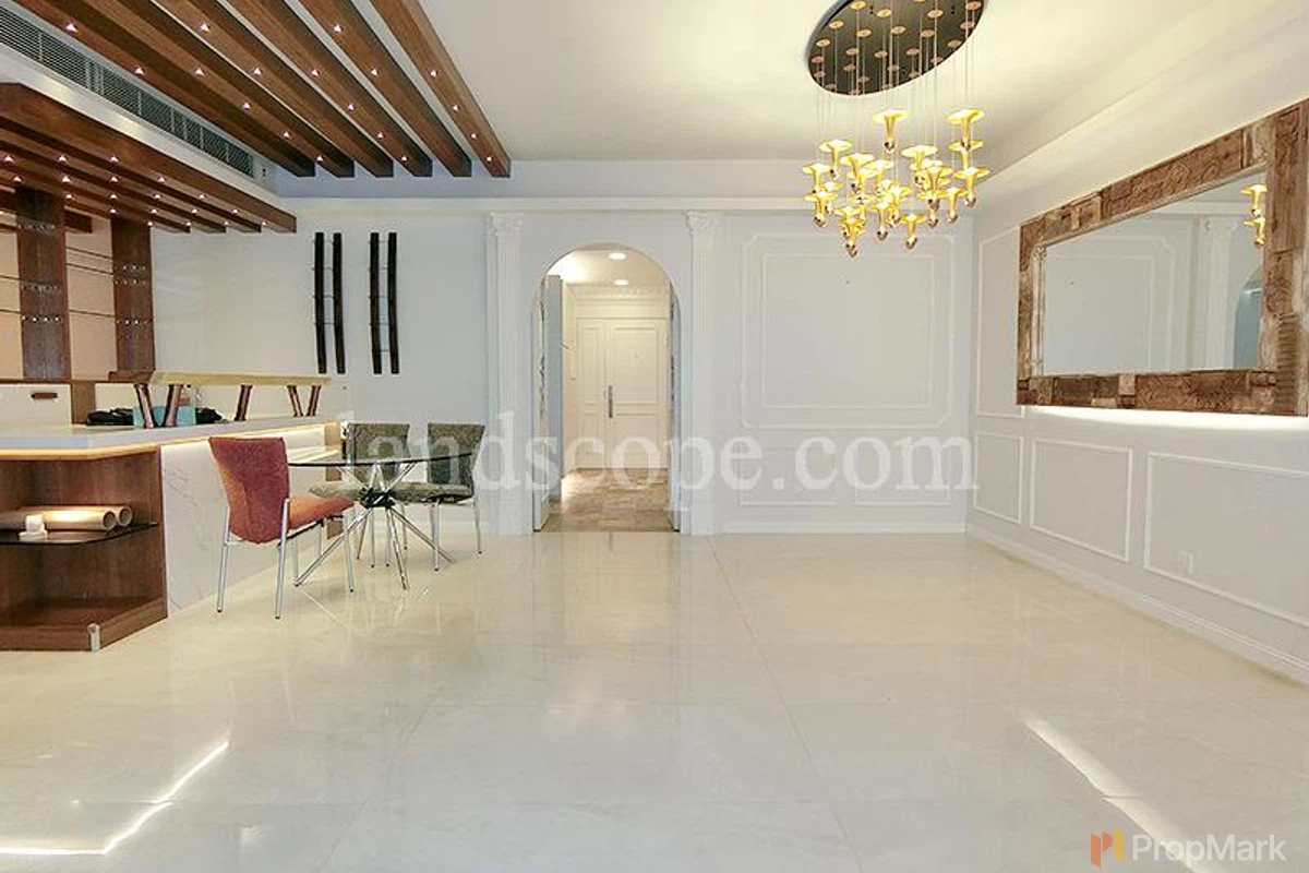 Clovelly Court - Photo 3