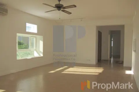 Woodgreen Estate - Photo