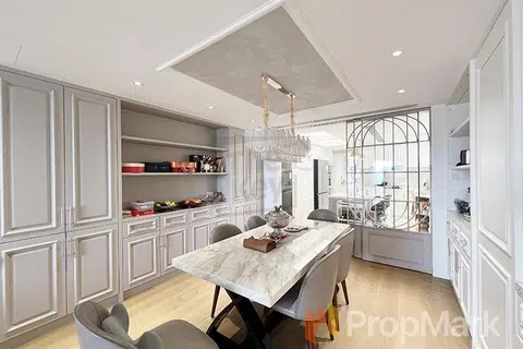 South Bay Towers - Photo 4