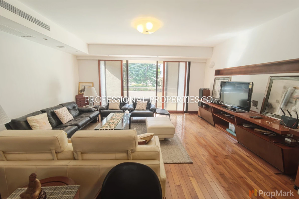 Elm Tree Towers - Photo 3