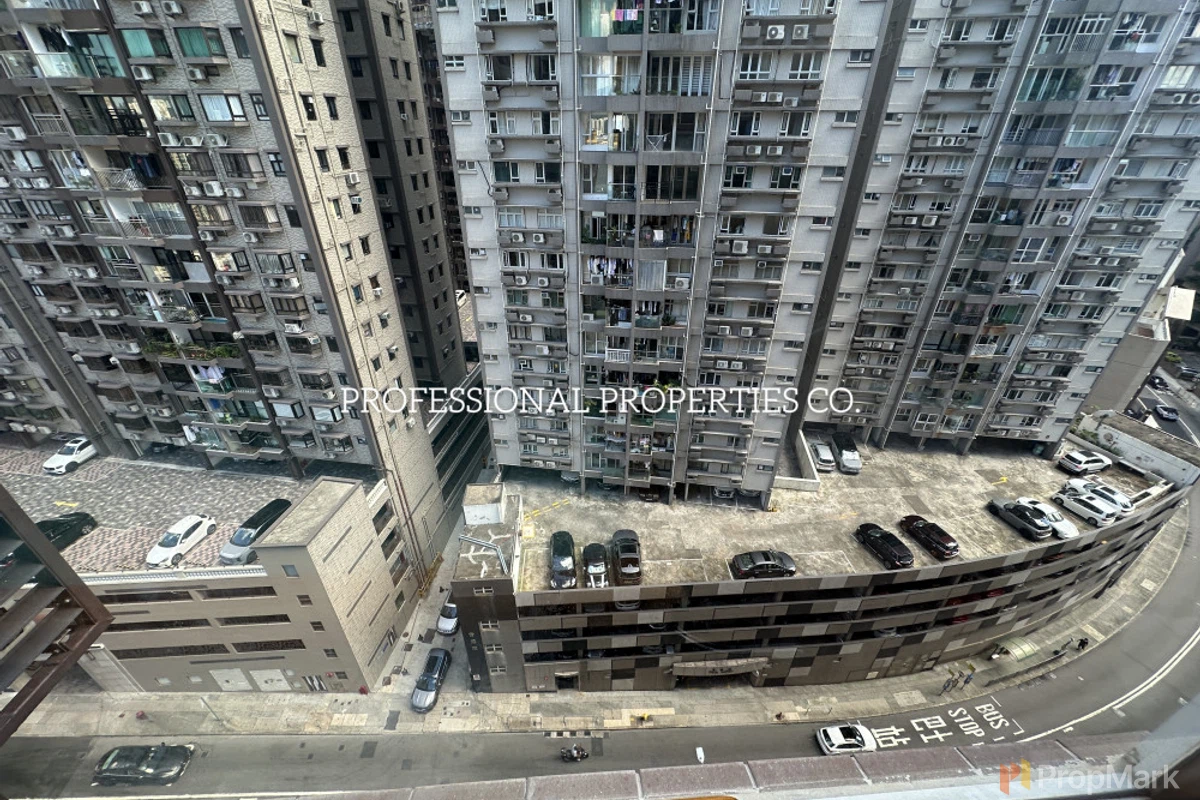 Coral Court - Photo 18