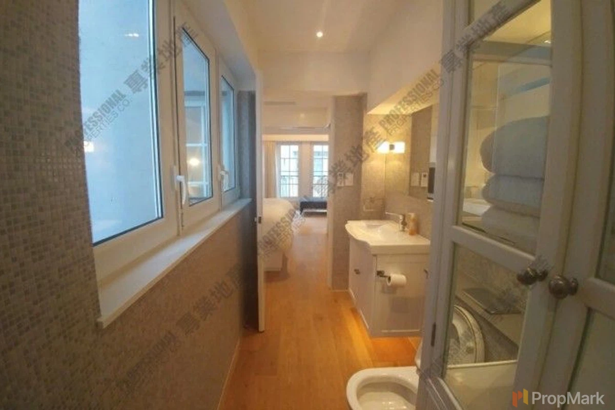 61-63 Hollywood Road - Photo 12