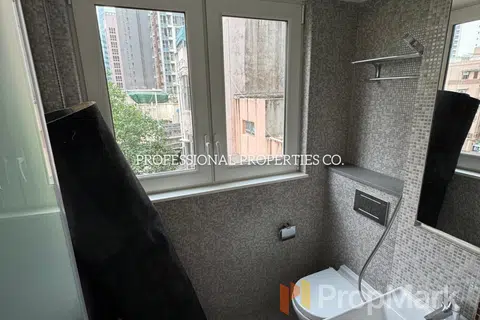61-63 Hollywood Road - Photo 3