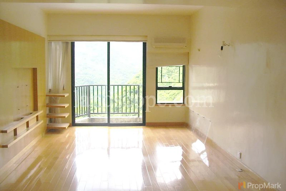 Flora Garden - Photo 1