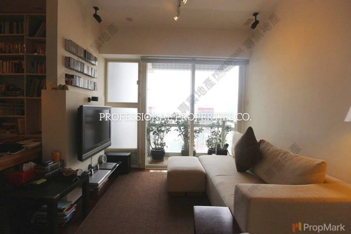 CentreStage - Photo 1