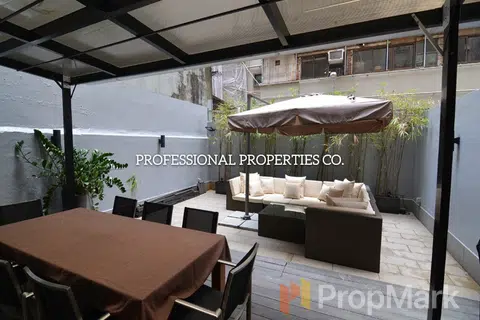 Mandarin Court - Photo 5