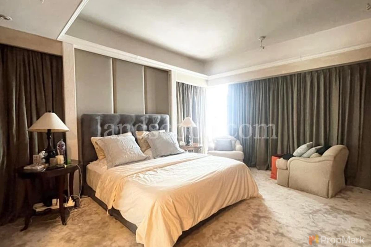 The Mayfair - Photo 3