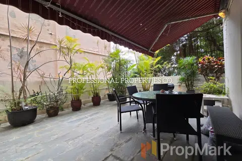 Silver Jubilee Mansion - Photo 2