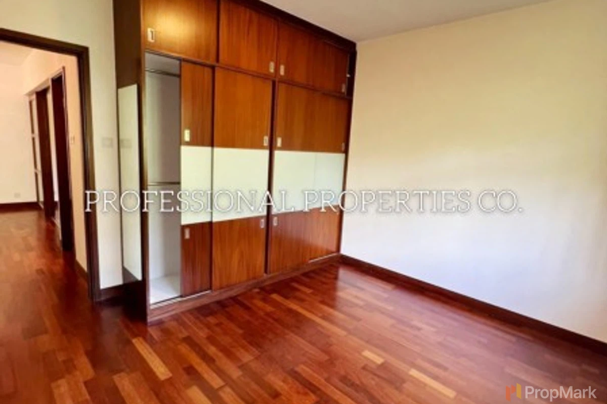 Baguio Villa - Photo 8