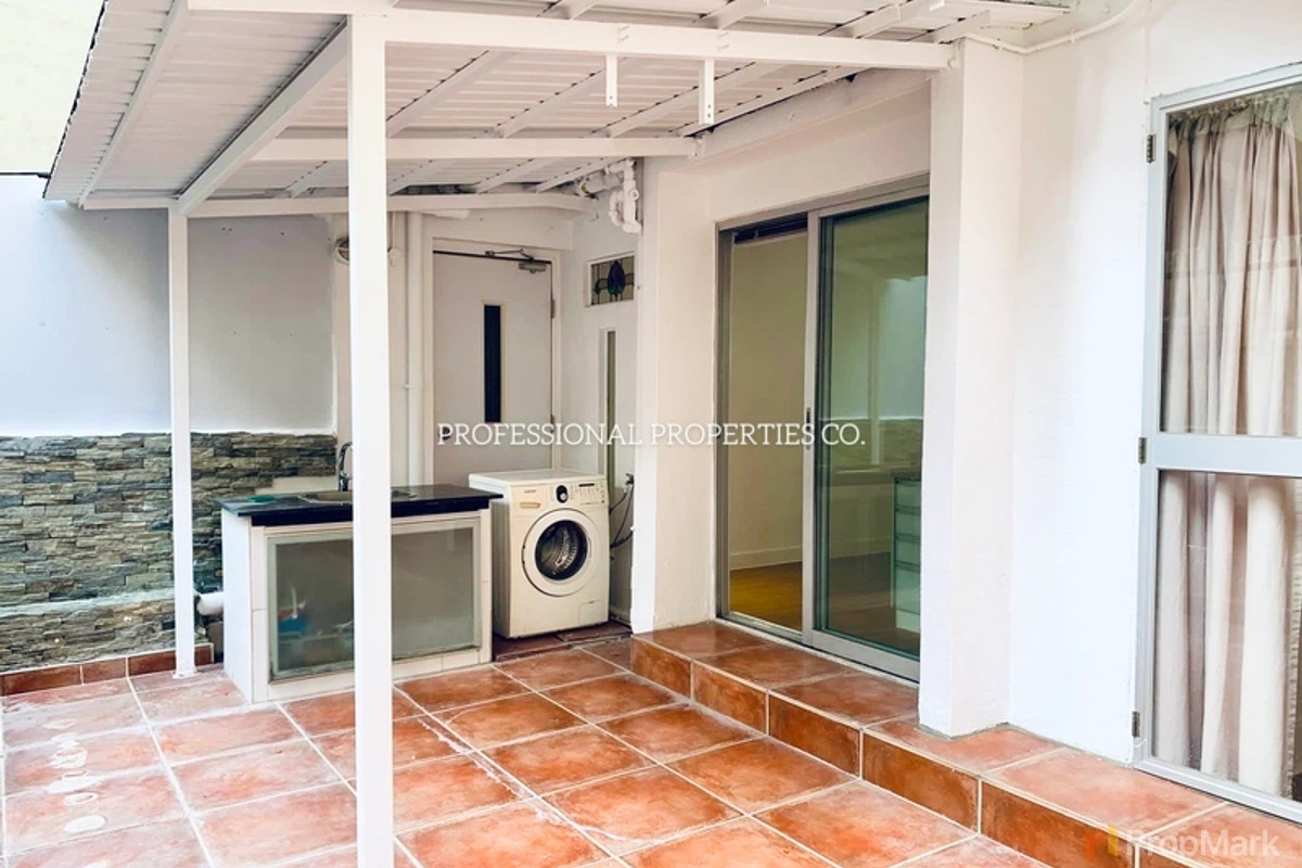 Silverstone Mansion - Photo 6