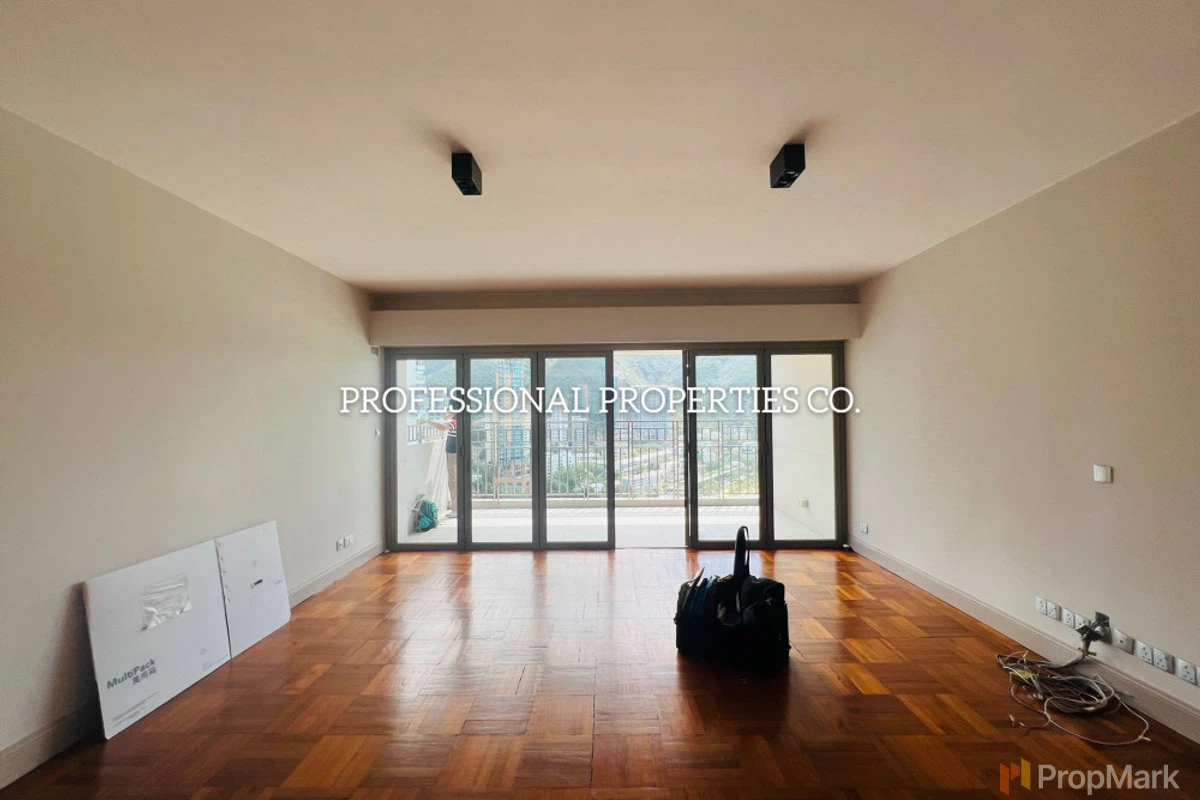 Repulse Bay Garden - Photo 2