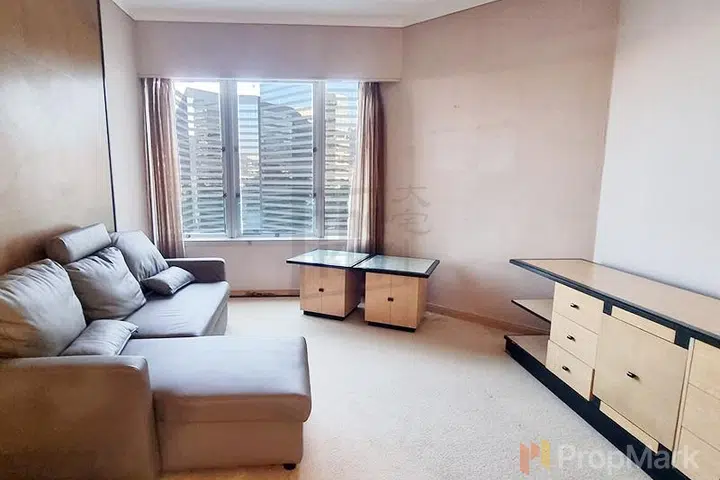 Convention Plaza Apartments - Photo