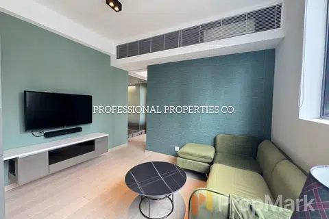 Hollywood Hill - Photo