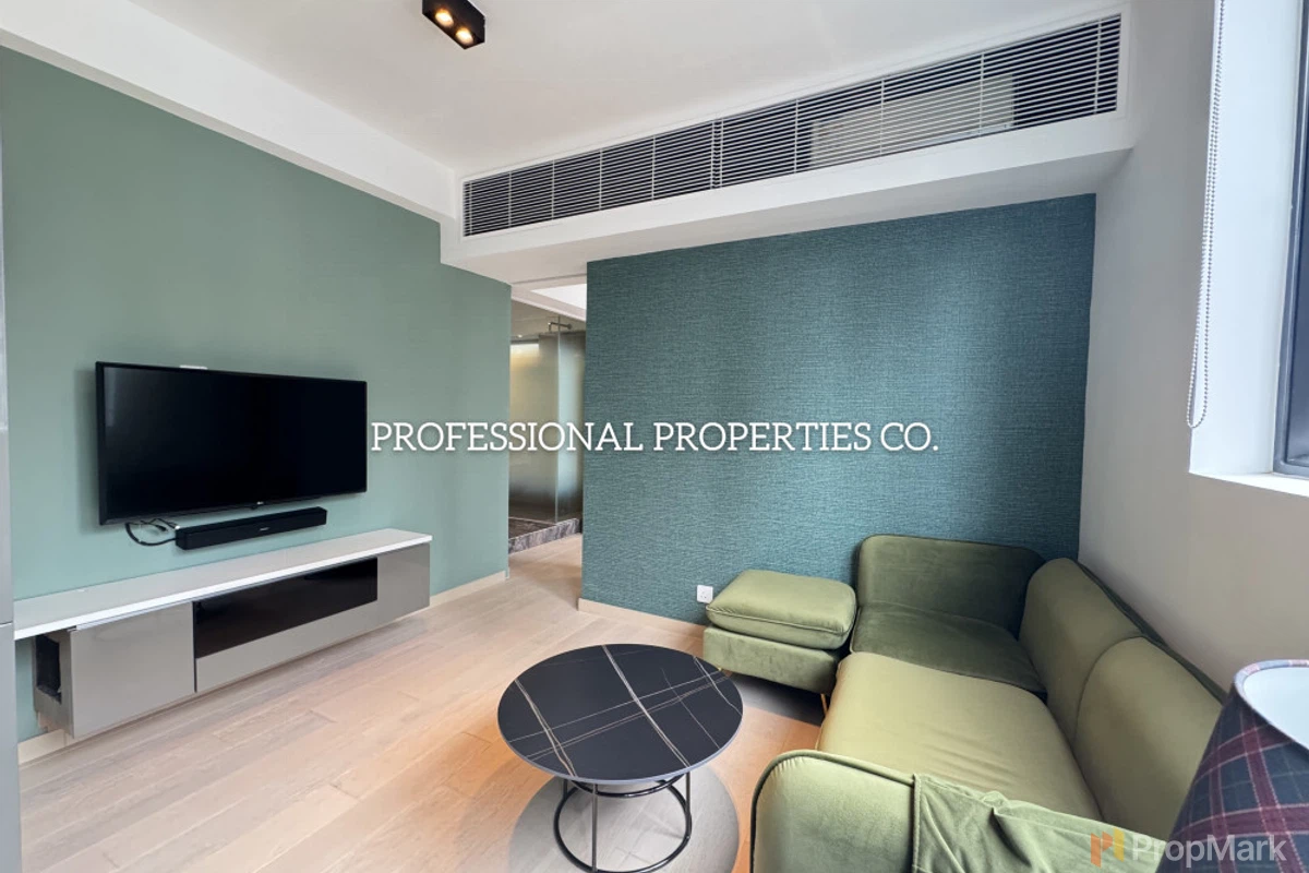 Hollywood Hill - Photo 1