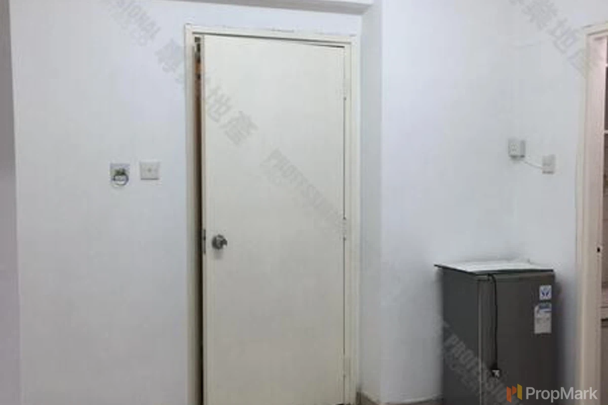 Jade Court - Photo 2