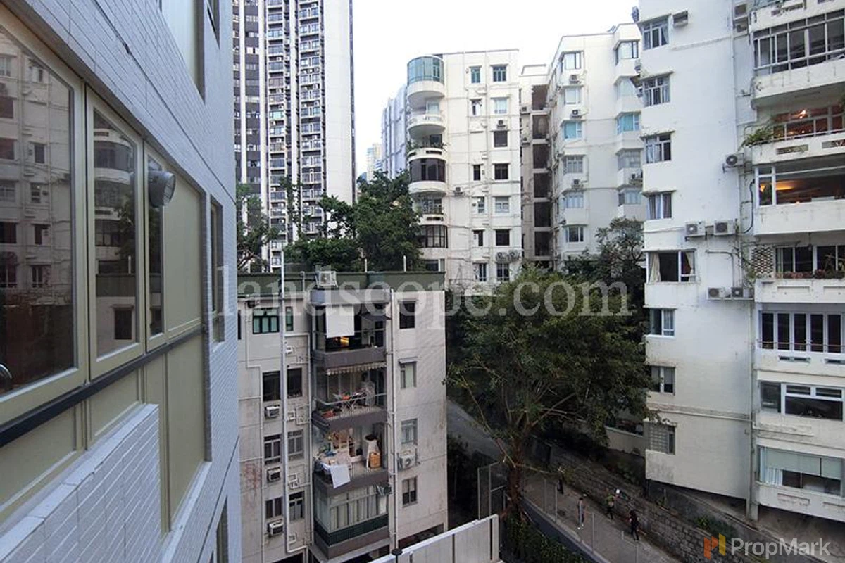 St. Joan Court - Photo 2