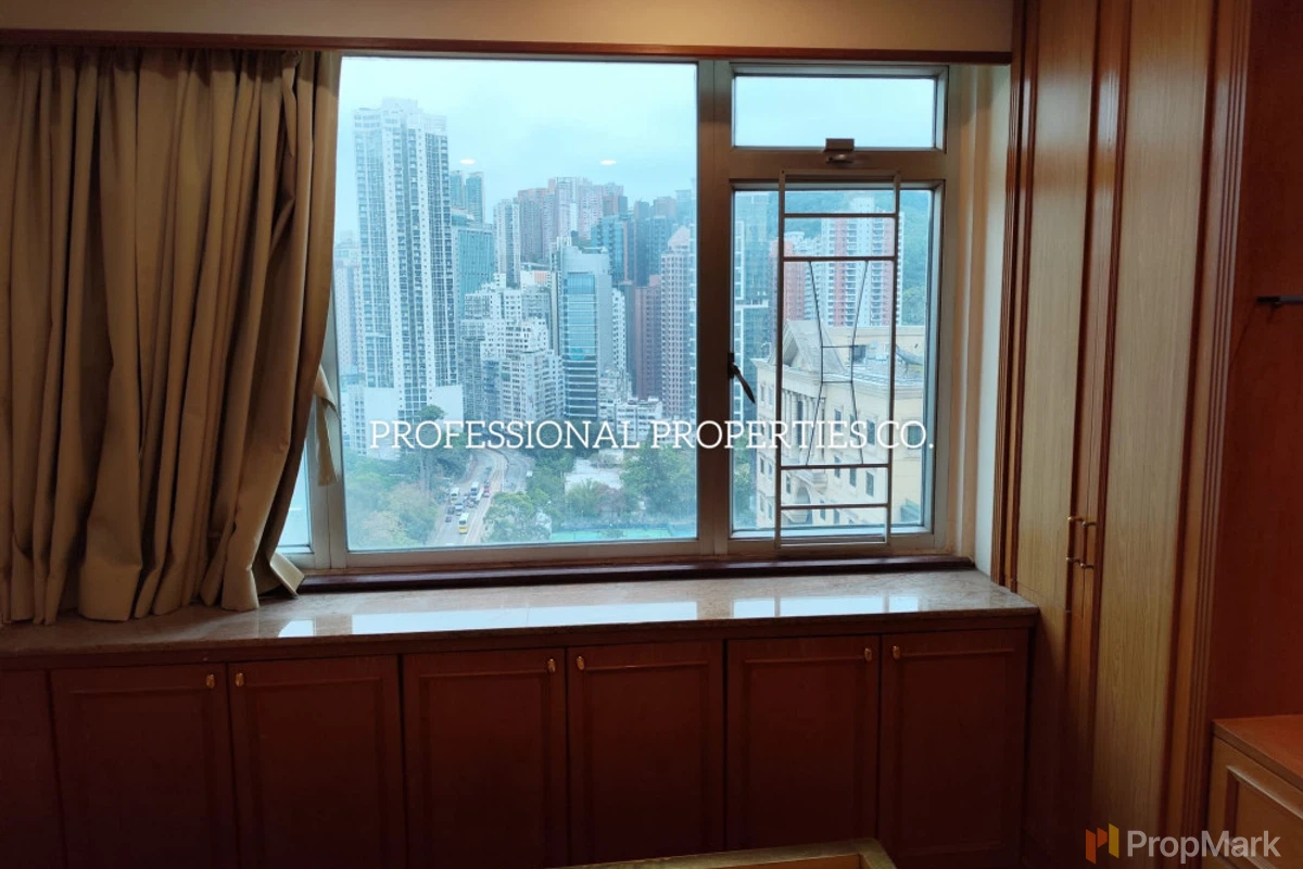 Bay View Mansion - Photo 1