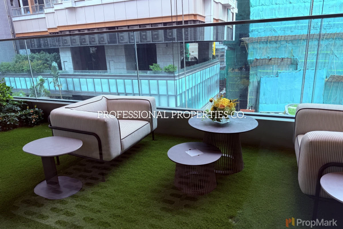 One Central Place - Photo 3