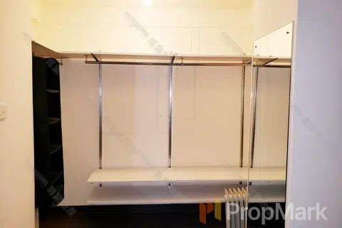 Lilian Court - Photo 3