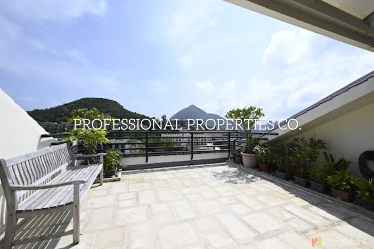 Manderly Garden - Photo 1