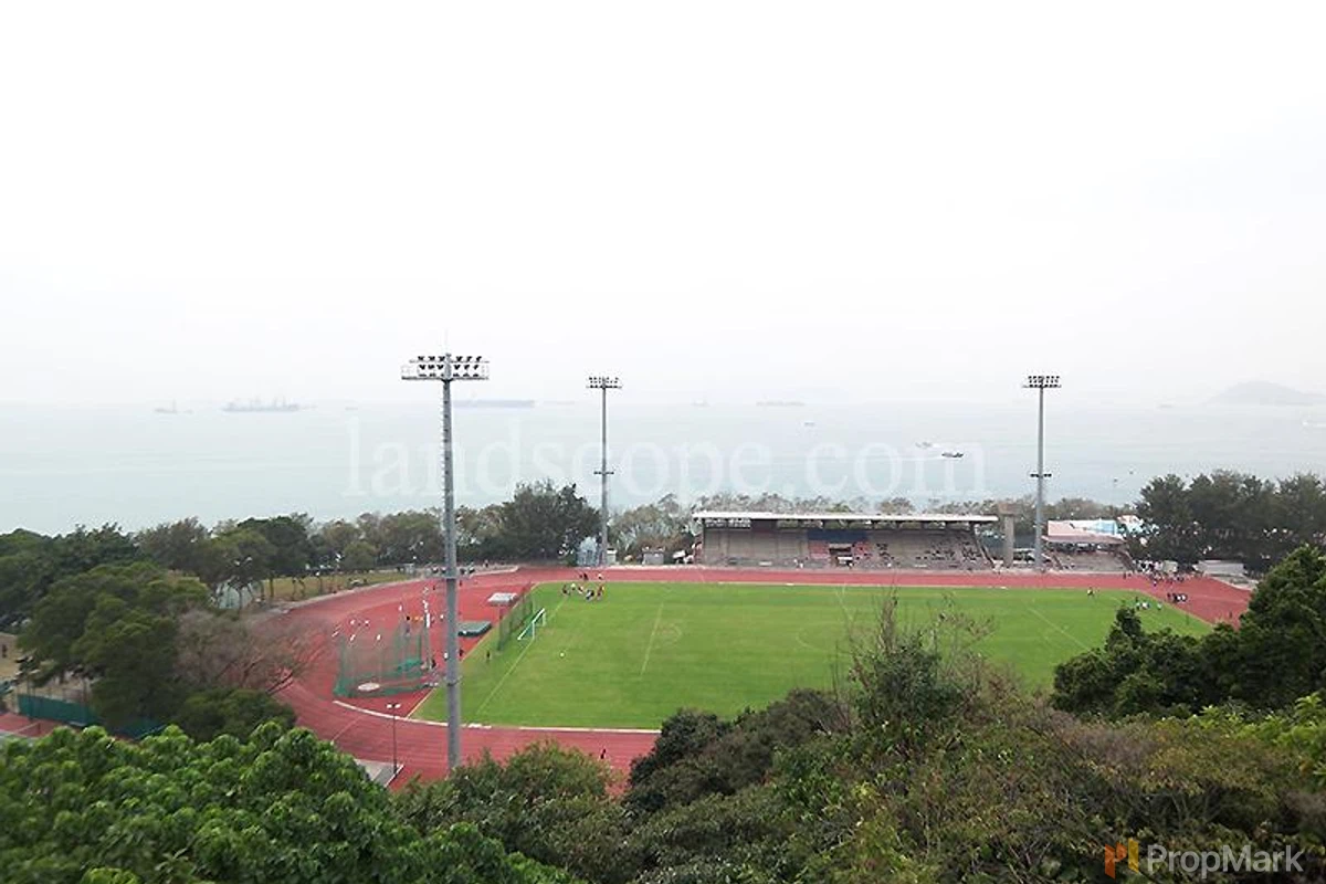 Tam Gardens - Photo 1