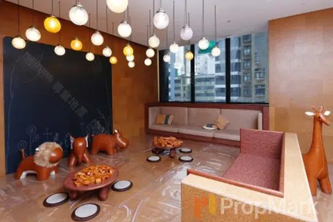 Bohemian House - Photo 3