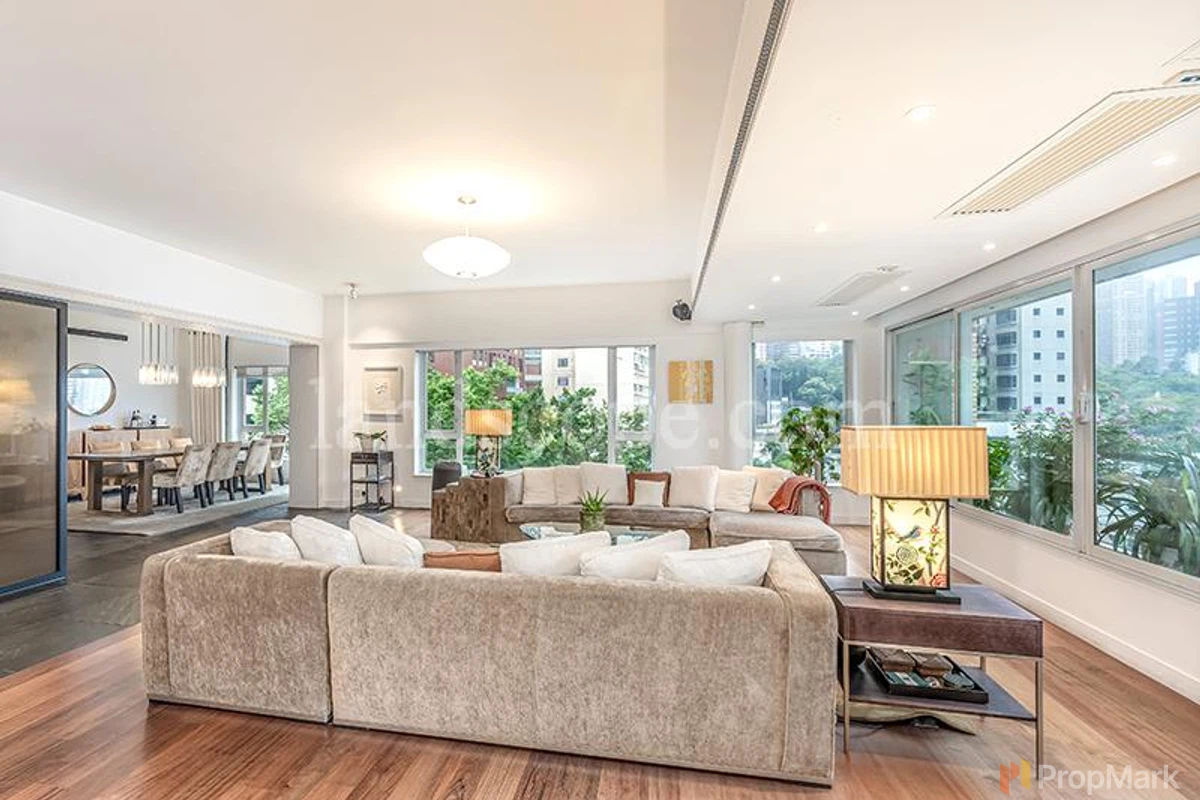 Yale Lodge - Photo 4